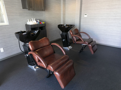 【JR四条畷】≪マンツーマン・掛け持ち選択OK≫≪スタイリストだけの業務委託サロン！≫≪売上44％＋指名料100％還元≫休みや勤務時間の相談もOKです！「TOCOHA hair lounge（トコハヘアラウンジ）」からスタイリスト（美容師）の求人☆★