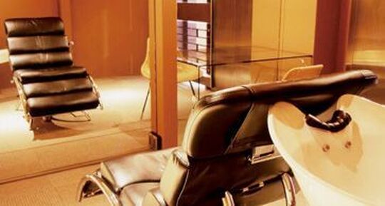 【貝塚】≪月給25万円～≫≪完全週休2日制≫≪社会保険完備≫入客チャンスあり！福利厚生が充実しているので、安心して長く働ける環境！「Libra hair spa 貝塚店（リーブラヘアスパカイヅカテン）」からスタイリスト（美容師）の求人☆★