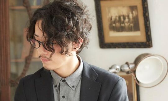 【西宮北口】≪正社員・業務委託選択制≫≪月給30万円以上可能≫≪実働8時間の変形労働制≫≪社会保険完備≫しっかりお客様に向き合える！「おもてなし」の精神でお客様を感動させる。ビジネス世代に愛される「ネクサス 西宮北口店（ネクサスニシノミヤキタグチテン）」から理容師（理容室）の求人☆★