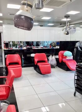 【中間市】≪平均退勤時間18:00・社会保険完備≫月に1回日曜日のお休みアリ！！仕事・プライベートのメリハリを大切にしています！！着付けも学べる地域密着型ヘアサロン「サロンド EIKO（サロンドエイコ）」からアシスタント（美容師）の求人☆★☆