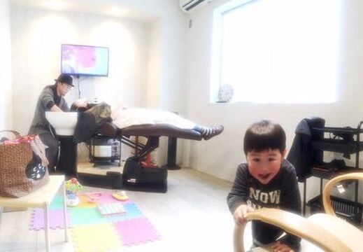 【深江橋】≪社会保険完備＆完全週休二日制≫新規やフリーのお客様が多いので、入客チャンスはバッチリ！！snsを使っての集客も抜群なので、ノウハウが学べます！ヘアーショーでも活躍されるオーナーさんの下で一緒に成長していきましょう！「Gran（グラン）」からスタイリスト（美容師）の求人☆★☆