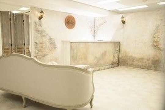 【関内】◆月8日休み◆一人ひとりの希望に合わせた働き方が叶う環境です。トータルビューティーサロンであるため、マツエクやネイルの技術習得も可能AFAN Riche（アファンリッシュ）からスタイリスト（美容師）の求人★☆