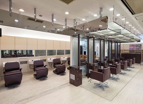 【立川駅】＜完全週休2日制＞＜社会保険完備＞抜群の待遇を擁する全国に展開するTAYAグループ☆入客チャンスが多く月給30万円以上も可能です♪TAYA グランデュオ立川店（タヤグランデュオタチカワテン）からスタイリスト（美容師）の求人☆★