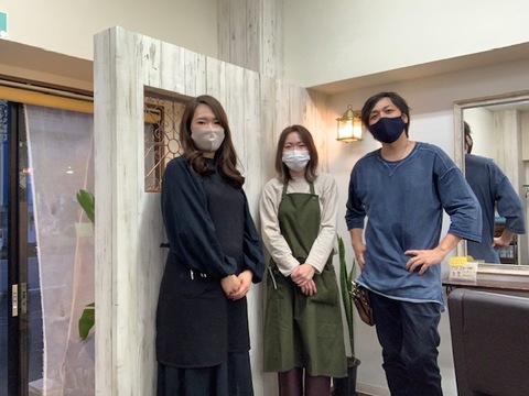 【熊谷駅】≪社会保険完備≫≪有給休暇あり≫≪月給24万円スタート≫≪遅くても20時迄には退勤可能≫傷んだ髪や頭皮の改善などアンチエイジングのメニューが豊富！カット、パーマに自信が無くても活躍できてブランクがあっても復帰しやすいお店です「hair salon Douxs（へアーサロンドゥークス）」からスタイリスト（美容師）の求人☆★