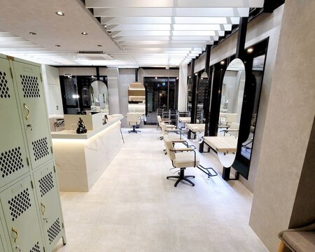 【福島駅】◆土日の休み取得可能・車バイク通勤OK・集客力バッチリ◆充実したカリキュラムにより、着実に技術向上が可能！早期デビューも出来るサロンです！「POCKET 福島店（ポケットフクシマテン）」からアシスタント（美容師）の求人★☆