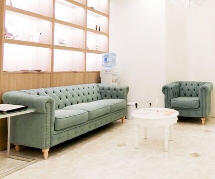 【狸小路】≪月休8日・社会保険完備・研修中もお給与アリ≫充実の教育環境！未経験の方もご安心ください。1日でも長く働ける環境づくりに取り組みます！店舗展開中の人気アイラッシュサロン「RECARO 札幌大通店（レカロサッポロオオドオリテン）」からアイリスト（まつげエクステ・まつげパーマ）の求人☆☆