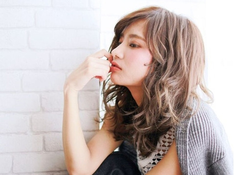 【代官山】◆土日休みあり・有給休暇あり・社会保険完備・交通費全額支給◆風通しの良い社風で働きやすさバッチリ。メリハリをつけて働ける環境のサロン「CELL 代官山（セルダイカンヤマ）」からスタイリストの求人★☆