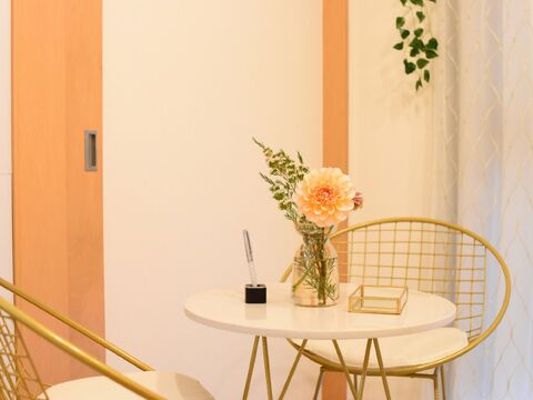 【上本町】≪社会保険完備≫≪18時閉店！≫≪独立支援あり≫技術以外の知識も身に着ける事が出来る環境！「Bemolle（ベモーレ）」からエステティシャンの求人☆☆