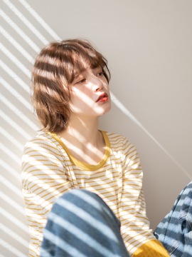 【武庫之荘】≪月給25万円／完全週休2日制／土日休みも可能／20時までに退勤可能≫少人数制で働きやすい！ライフスタイルに合わせて働ける！ショート、ボブスタイルや髪質改善、スパなどが人気のプライベートサロン「SIFTERS（シフターズ）」からスタイリスト（美容師）の求人☆★