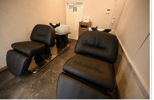 【中野坂上】≪ママさんの方歓迎≫≪土日祝休みOK≫≪週3日～、1日6時間～からOK≫エリアでも人気のカットもできるカラー専門店！女性がキャリアを通して活躍できるサロン作りをしています！「Lico Color（リコカラー）」からスタイリスト（美容師）の求人★☆