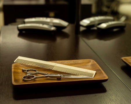 【下総中山】≪最大月12日休み≫≪土日祝休みOK≫≪住宅手当あり≫長く安心して働けるカット専門店！どんな働き方の希望でも活躍できる環境で、ママさんスタイリストの方も大歓迎です！「カット専門店美容室 story 下総中山店（カットセンモンテンビヨウシツ ストーリー シモウサナカヤマテン）」からスタイリスト（美容師・理容師）の求人☆★