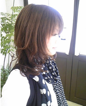 【深江橋】月給18万円スタート★時間＜質を重視しているので、営業時間中もお客様がいなければレッスン可能！！効率良くレッスンをしていける街のみんなの美容室KS EAST (ケーズイースト)からアシスタント(美容師)の求人★☆