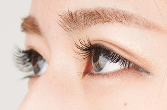 【調布】◆土日休み可能・誕生日休暇あり◆各種インセンティブに加え、福利厚生が充実しています。未経験の方も安心の教育体制。経験者もしっかりスキルアップAlice by jewel（アリーチェバイジュエル）からアイリスト（アイデザイナー・まつ毛エクステ）の求人☆☆