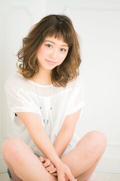 【元町】≪社会保険完備≫勢いが止まらない、注目のサロン！！関西を中心に店舗展開し業界の中でも実力を認められたサロン！メイク・撮影・コンテストなど幅広くチャレンジしていける環境。「VENT-CLOUD KOBE（ヴァンクラウドコウベ）」からアシスタント（美容師）の求人☆★