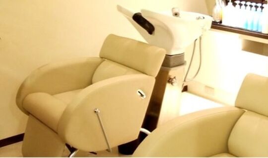 【三ノ宮】あなたが入ってくれたら、集客にも力を入れていきます♪有給休暇アリ☆撮影も定期的に行っています★プライベートサロン“HAIR Doux（ヘアー ドゥ）”からスタイリスト（美容師）の求人★☆