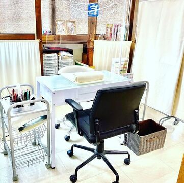 【春日原駅】◆社会保険完備・パートアルバイトも募集◆アットホームでお客様の親身になって接客します！！トータルビューティーサロン「ease hair 春日原店（イーズヘアーカスガバルテン）」からネイリスト（ネイル）の求人☆☆