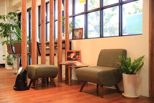 【松ヶ丘団地前】≪住宅手当アリ・平均退勤時間19:30≫ブライダル・成人式・七五三など幅広く撮影を行うので撮影技術を学びたい方にオススメ！！「Jam Superior（ジャムスペリオール）」からアシスタント（美容師）の求人★☆