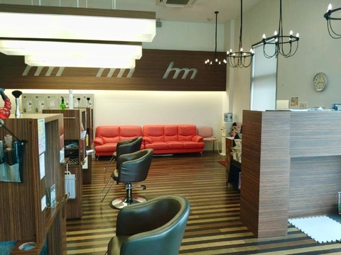 【淀姫神社前停】≪営業時間18時迄≫≪社会保険完備≫≪残業なし≫パート・アルバイト勤務の方多数在籍！地域密着型ヘアサロン「helix move Avenue 矢峰店(ヘリックスムーブアベニューヤミネテン)」からスタイリスト（美容師）の求人★☆