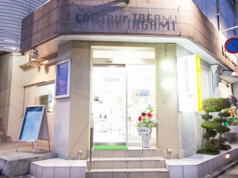 【竹ノ塚】◆寮あり・各種休暇が充実・車バイク通勤OK・ボーナスあり◆お給与もお休みも充実の好待遇で安心して働けます。福利厚生もバッチリ。地域密着型で落ち着いた雰囲気の中働けるサロンコアフェール TAGAMI 竹ノ塚（コアフェール タガミ タケノヅカ）からスタイリスト（美容師）の求人☆★☆