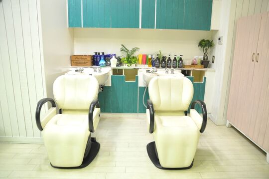 【志木駅】◆有給休暇あり・月1日程度土日休み相談可能・月給19万円スタート◆ハイトーンカラーやデザインカラーで、若いお客様から多く支持されているサロン「Power of Hair Seika（パワーオブヘアーセイカ）」からアシスタント（美容師）の求人☆★