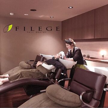 【赤間】≪社会保険完備・ブランクOK≫セットも学べる環境で美容師として技術の幅を広げてみませんか 温かい雰囲気のヘアサロン「hair design FILEGE（ヘアーデザインフィレッジ）」からスタイリスト（美容師）の求人☆★☆