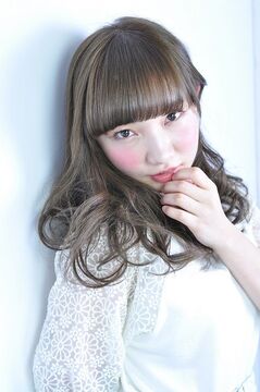 【井尻】★駅チカなので通勤も◎サロンに機材があるので撮影技術も学べる環境☆日々のレッスンで技術を高め、スタイリストデビューを目指しましょう！！ヘアサロン「TRICK STANDARD Natural（トリック スタンダード ナチュラル）」からアシスタント（美容師）の求人☆★