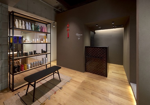 【中百舌鳥】≪完全週休2日≫≪有給休暇あり≫≪社会保険完備≫有名メーカーの化粧品も取り扱い！大人女性の美を強力にサポートするサロンです。一緒に色々なことを学びたい方、お待ちしてます！「nana なかもず店（ナナナカモズテン）」からアシスタント（美容師）の求人☆★☆