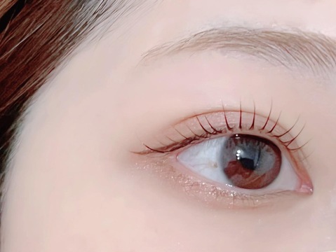 【大橋】≪月給18～25万円スタート・パート雇用の方は短時間勤務やWワークOK≫今までの経験を活かしてみませんか？勤務時間に制限がある方でも活躍できます！お客様との距離も近くあたたかい雰囲気！アットホームなアイラッシュサロン「fufula 大橋店（フフラ オオハシテン）」からアイリスト（まつげエクステ・まつげパーマ）の求人☆☆