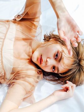 【長岡天神】≪社会保険完備≫≪20:00迄！頑張った分はしっかり還元・ひとりひとりの働き方をサポート≫オーナーさんのお人柄が魅力的！人間関係も良く内装もおしゃれに可愛くこだわりのある素敵なサロン！！emma 長岡天神（エマナガオカテンジン）からアイリスト（アイデザイナー・まつ毛エクステ）の求人☆☆