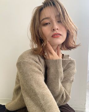 【大阪梅田】≪月給20万円≫≪社会保険完備≫≪完全週休2日制≫≪有給休暇あり≫抜群の待遇と充実の研修体制が魅力！スタイリストデビュー後は抜群の集客により50万円以上の収入も可能です！「CHAINON 梅田店（シェノンウメダテン）」からアシスタント（美容師）の求人☆★