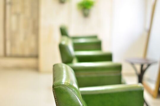 【南船場】 面貸し募集／売上60％還元  顧客数制限なし  自由出勤  高単価設定OK 南船場のナチュラル系ヘアサロン！自分の顧客を担当する場所をお貸しします！scelta（シェルタ）からスタイリスト（美容師）の求人☆★