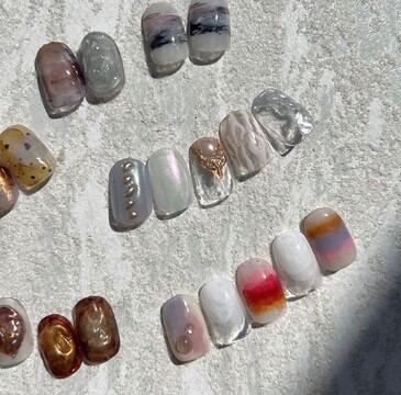 【泉佐野】≪社会保険完備≫≪休憩1時間保障≫≪20時までに退勤OK≫≪土日休み相談可能≫スタッフが個性を活かして活躍できるサロン！デザインや商材の規定はなく、トレンドや自分が興味のあるものを取り入れることができます！充実した福利厚生も長く続けられるポイント！「Luce（ルーチェ）」からネイリスト（ネイル）の求人☆☆