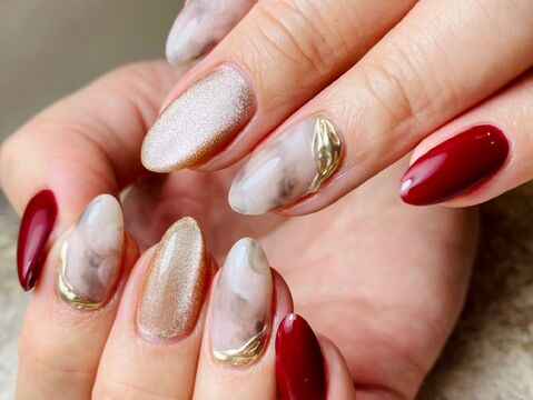 【銀座】≪完全週休2日制≫≪月給22万円スタート≫≪有給休暇あり≫圧倒的フォルムのキレイさでリピーター続出！！安定した待遇で高い技術を身に付けられるサロン「bio tope +（ビオトーププラス）」からネイリスト（ネイル）の求人☆★