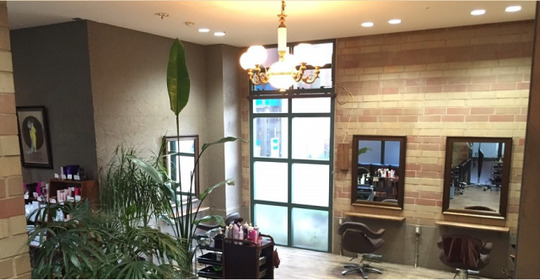 【アイランドセンター】≪月2回日曜日休みあり≫≪月給30万円～！≫≪完全週休2日制≫≪社会保険完備≫≪タオルは全てリース≫≪入客チャンスあり≫一人一人のお客さんにしっかり関われるサロン「hair make ERTE（ヘアーメイクエルテ）」からスタイリスト（美容師）の求人★☆