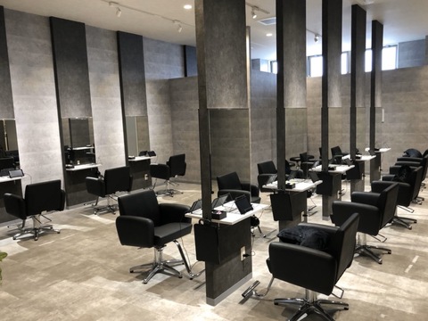 【鳳】平均月給60万円／月収150万円以上の実績あり！≪正社員or業務委託≫≪社会保険完備≫≪完全週休2日制≫≪土日休み月1回、最大6連休までOK≫≪業務委託も保障給あり、自由出勤、土日休みOK≫ライフスタイルに合わせた働き方が出来る体制です！「_WHITE 鳳店（アンダーバーホワイトオオトリテン）」からスタイリスト（美容師）の求人☆★☆