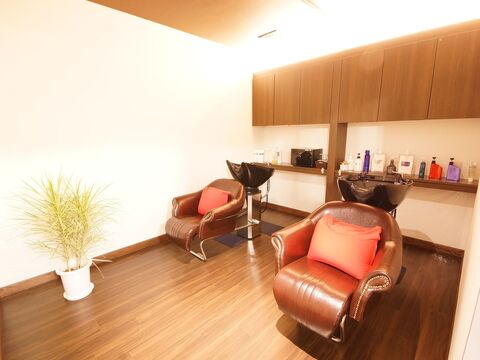 【JR奈良駅】≪社会保険完備★月給22万円スタート≫有給休暇の取得もきちんとできるので、プライベートも充実させられますよ♪carpe diem（カルペディエム）からスタイリスト（美容師）の求人★☆★