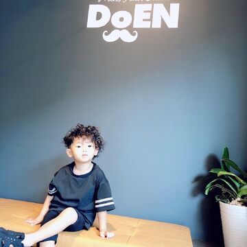 【緑橋】≪完全週休2日制≫≪土日休みも相談可能≫≪実働8時間≫スタッフ大募集中のメンズ専門ヘアサロン☆頑張った分はしっかりとお給料で還元されるのでやりがいを感じることができます！DoEN 緑橋店（ドゥーエンミドリバシテン）からスタイリスト（美容師・理容師）の求人★★