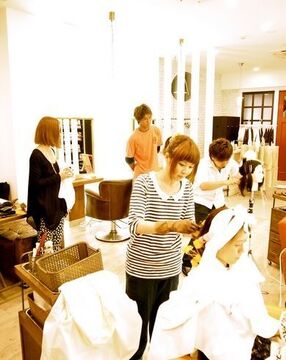 【北花田】≪社会保険完備≫≪完全週休2日制≫どんどん入客し成長していける環境！お客様との時間を1番に考え、目指すは一生通ってもらえるサロン「LILIA. （リリア）」からアシスタント(美容師)の求人☆★