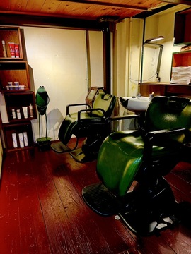 【稲野】GW休暇アリ！社会保険完備！入客チャンスも多く、やりがいもバッチリです。のびのび、楽しくお客様と関わる地域密着のファミリーサロン「Seem B.B（シームビービー）」からスタイリスト（美容師・理容師）の求人★☆★