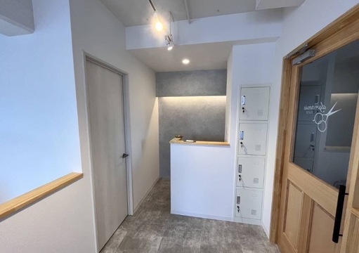 【岡場】≪マンツーマン施術可能≫≪16時までに退勤OK≫≪土日どちらか休みOK≫≪年末年始休暇あり≫≪ママさんの応募も歓迎≫美容室併設のアイラッシュ新規立ち上げスタッフ募集！！自分のペースで働きたい方にオススメ「dynamis（デュナミス）」からアイリスト（まつげエクステ・まつげパーマ・アイブロウ）の求人☆☆