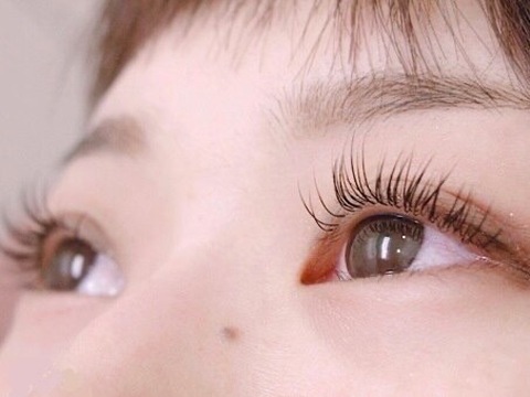 【田彦】≪歩合最大70％・保障サポートあり≫≪土日休みOK≫選べる雇用形態！労働環境の改善に日々取り組んでいます。最新技術や商材、機材は随時導入し、幅広いメニュー展開をしています！ライフスタイルに合わせた勤務が可能な「Bis by Danke ひたちなか田彦店（ビスバイダンケヒタチナカタヒコテン）」からアイリスト（まつげエクステ・まつげパーマ・アイブロウ）の求人☆★