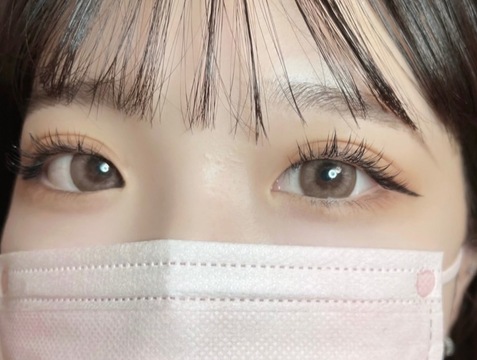 【守口市駅】≪正社員は社会保険完備≫≪毎週日曜定休≫≪交通費支給あり≫≪営業時間9:00〜17:30≫≪髪色ネイル自由≫≪エプロン貸与≫ママさんアイリストも活躍中！私服勤務でお洒落に働ける！アットホームサロン「eyelash salon f 守口市駅店（アイラッシュサロンフランクモリグチシエキテン）」からアイリスト（まつげエクステ・まつげパーマ・アイブロウ）の求人☆☆