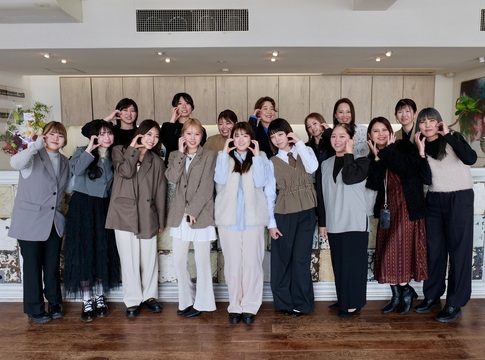 【南蔵王】≪社会保険完備・入客チャンスあり・産休育休の取得実績あり≫向上心が高いスタッフさんと一緒に働くことができます！地域密着型で幅広い年代のお客様から愛されるヘアサロン「Leben:（レーベン）」からスタイリスト（美容師）の求人☆★