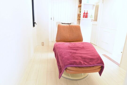 【四ツ橋】完全自由出勤制の面貸しサロン！アナタの顧客様を施術できる場所をお貸しします！独立前のシミュレーションをしたい方でもOK！！cita.（シータ）からスタイリスト（美容師）の求人☆★☆