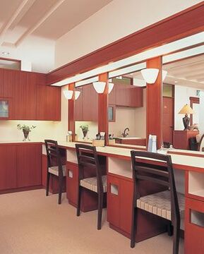 【神戸】高いハンド技術で「東洋医学」「皮膚科学」をベースとしたメニューを展開する“カージュラジャ”待遇面抜群◎《完全週休2日制★社会保険完備★ボーナス年2回》大手化粧品メーカー『ピアスグループ』からエステティシャンの求人です☆☆