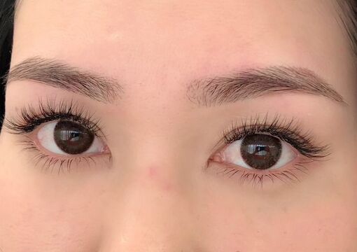 【加古川駅】≪社会保険完備≫≪有給休暇あり≫≪実働8時間≫≪産休育休制度あり≫落ち着いた雰囲気でゆったりした空間で施術できます！大人女性に大人気！「MADEMORE petite 加古川店（マドモアプティットカコガワテン）」からアイリスト（アイデザイナー・まつ毛エクステ）の求人☆☆