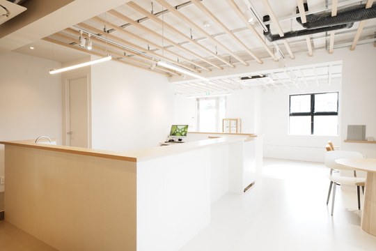 【中山寺】≪完全週休2日≫≪平均17時15分退勤≫≪ママさん歓迎≫正社員・パートから選べる！落ち着いた大人女性をターゲットにした髪質改善サロン「mizuho（ミズホ）」からスタイリスト（美容師）の求人☆★