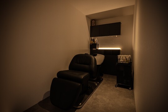 【宮崎神宮】≪完全週休二日制≫≪社会保険完備≫≪交通費支給あり≫≪20時迄に退勤可≫売上に捉われず自分のペースで働きたい方へ！休日もしっかり取得でき、プライベートとの両立可能！美容師としての高い技術はもちろん、接客スキルやオペレーションも学べる環境！「Juno 花ヶ島店（ジュノハナガシマテン）」からスタイリスト（美容師）の求人☆★☆