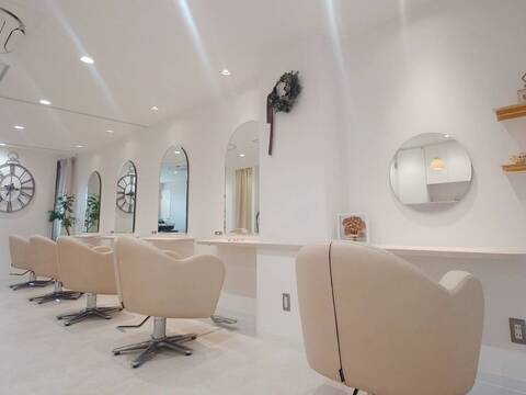 【門戸厄神】≪社会保険完備≫≪完全週休2日制／日曜休みあり≫≪18時過ぎに退勤可能≫≪有給休暇、GW休暇あり≫パートママさんも大歓迎、時給1400円スタート！働き易い環境が用意されたアットホームサロン！リピーターが多くお客様としっかり関われます！休みが多くプライベートも充実！「creative space riche（クリエイティブスペースリッシュ）」スタイリスト（美容師）の求人☆★☆