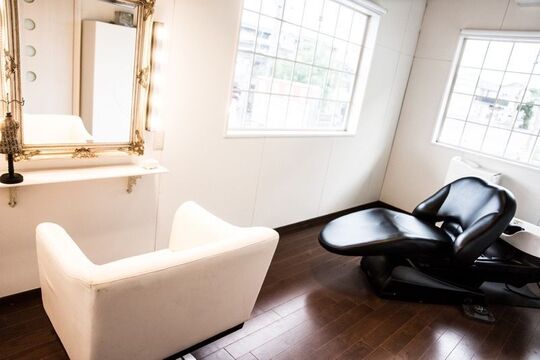 【学研北生駒】美容室のインショップでのアイラッシュ事業です！あなたの経験を活かしてお仕事ができる環境です！トータルビューティーサロン「LANDER BLUE（ランダーブルー）」からアイリスト（まつげエクステ・まつげパーマ）の求人☆☆